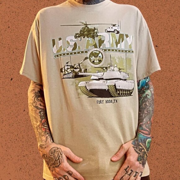 Hanes Other - Vintage Army t shirt